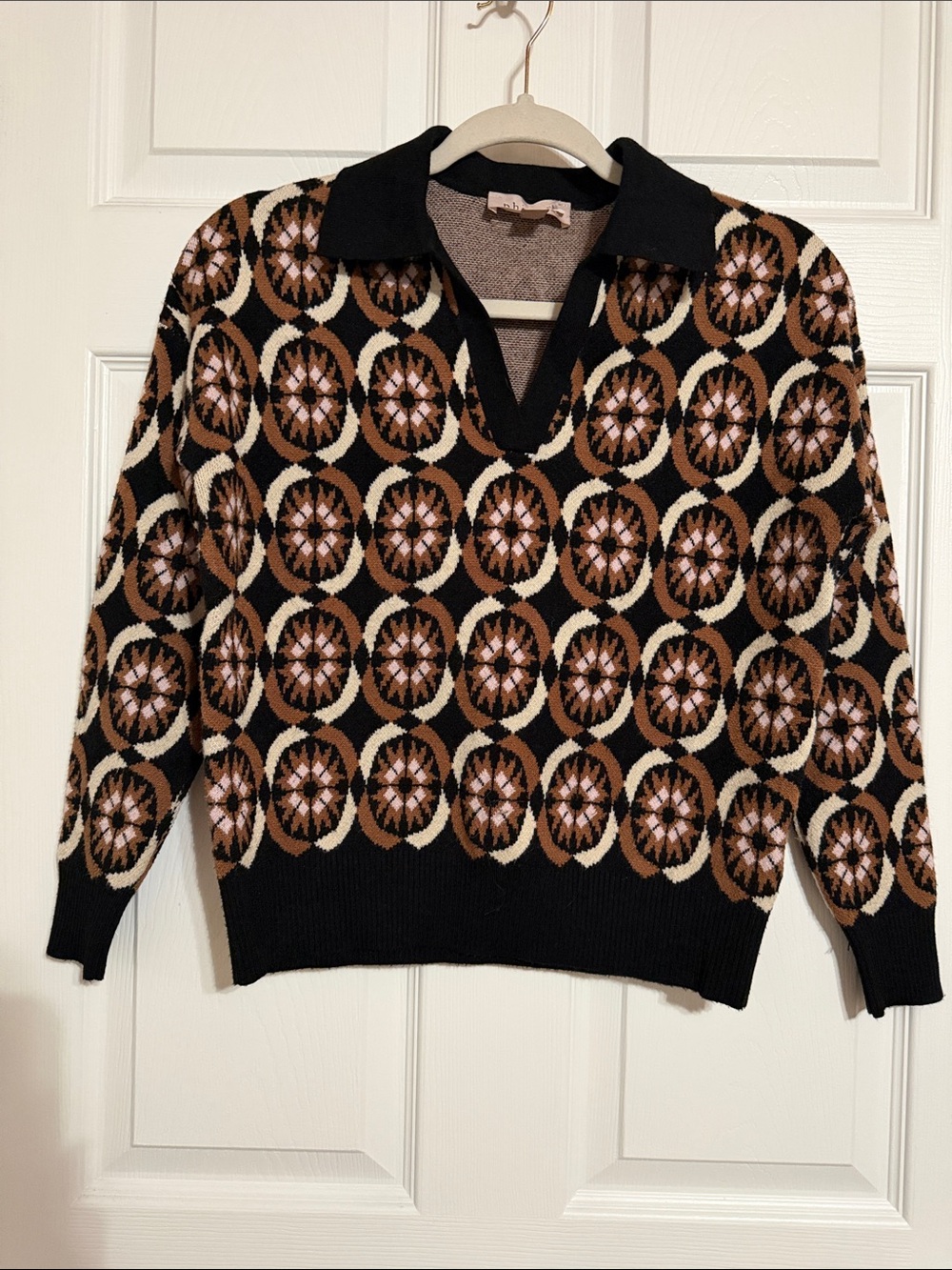 Philosophy Black, Brown & Cream Geometric V-Neck Sweater